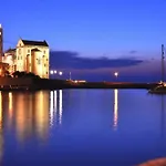 Bed & Breakfast Mediterranea With Private Parking