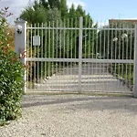 Bed & Breakfast Mediterranea With Private Parking Trani