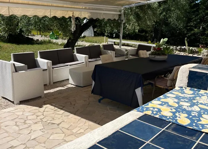 Mediterranea With Private Parking