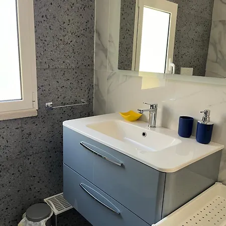 Mediterranea With Private Parking Bed & Breakfast