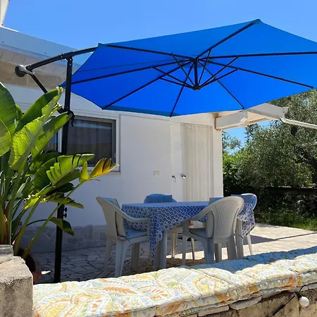 Mediterranea With Private Parking Bed & Breakfast Trani