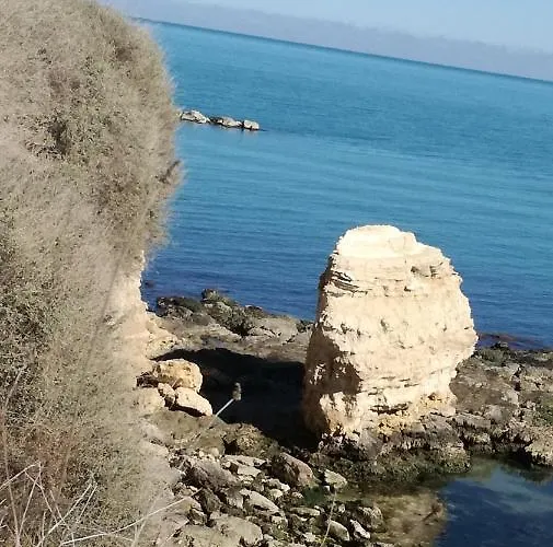 Mediterranea With Private Parking Bed & Breakfast 4*